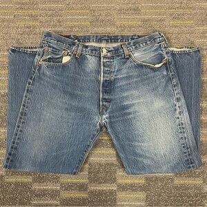 Levi's 501 Original Straight Leg Jeans Men's 36x28 Button Fly Medium Wash Denim